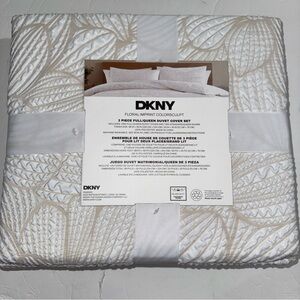 DKNY Cream Leaf Pattern Duvet Cover set textured floral imprint full Queen new